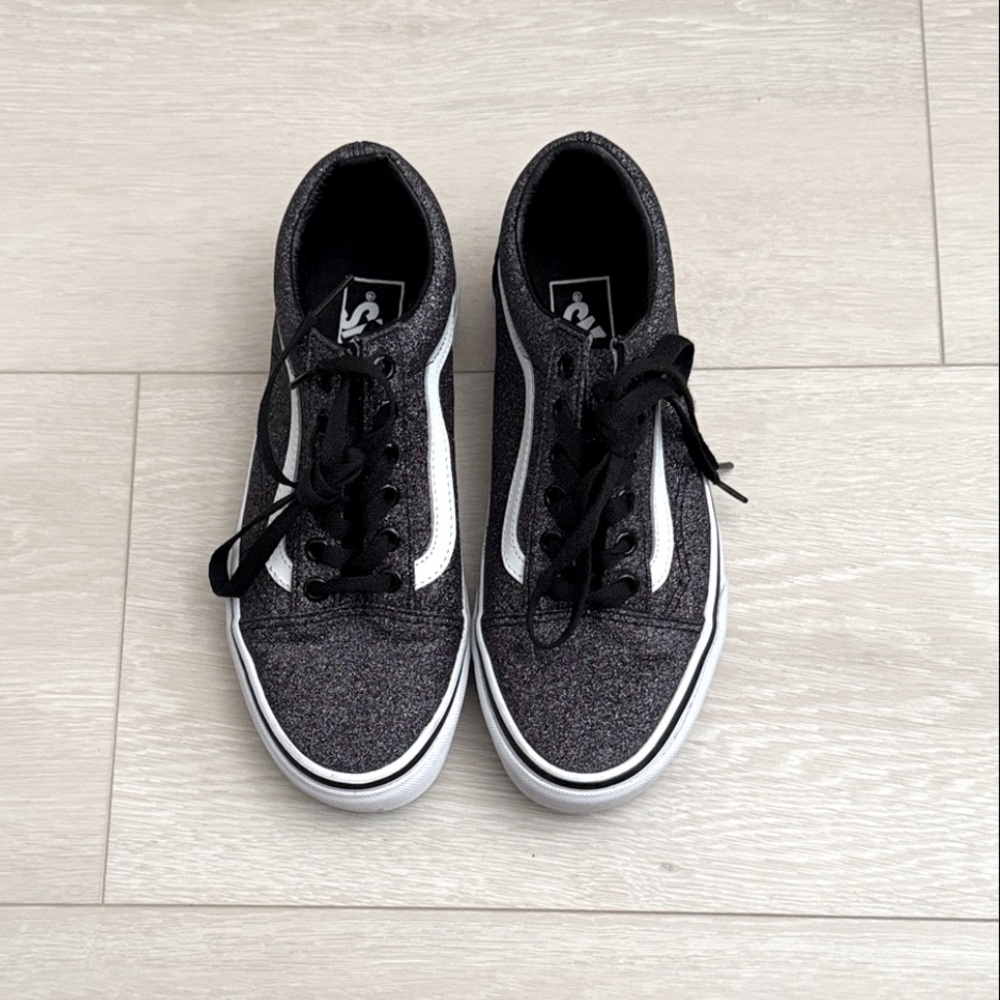 Vans Women's Black and White Glitter Low Top Shoes
